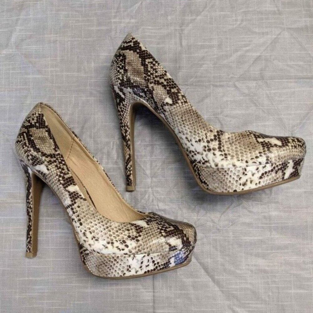 Women's Chinese Laundry Snake Print High Heel Pumps Size 7M